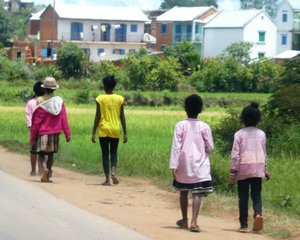 Children going to school (2)