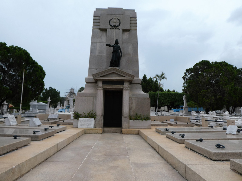 Colon Cemetery Havana 6 July 18 (6)