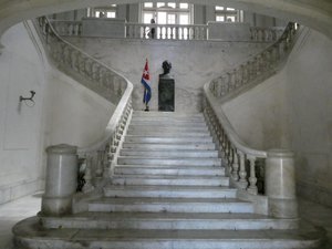 Revolutionary Museum Havana (3)