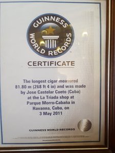 San Carlos De La Cabana Fortress - longest cigar ever (1)
