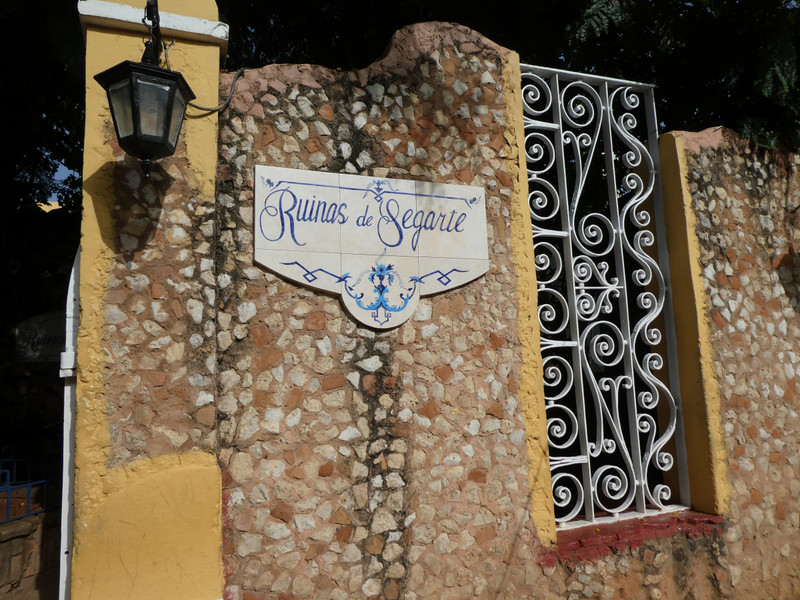 Ruinas Restaurant Trinidad - it was supposed to have good coffee but they had no coffee (2)