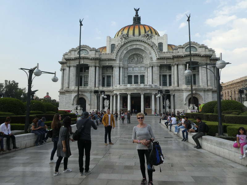 Bellas Artes - Performing Arts Centre in Mexico City (5)