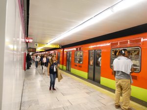 Mexico City Metro system is excellent (5)