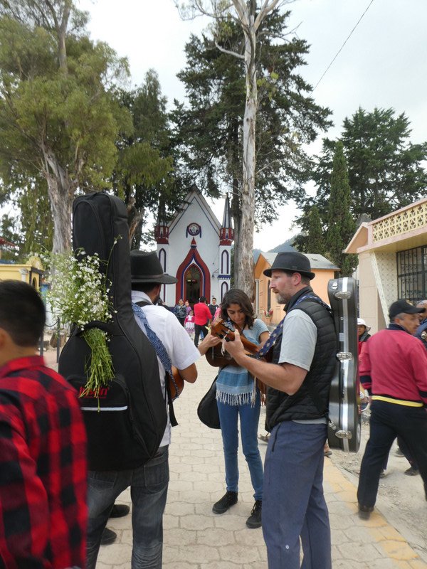 Cemetery on Day of the Dead in San Cristobal (24)