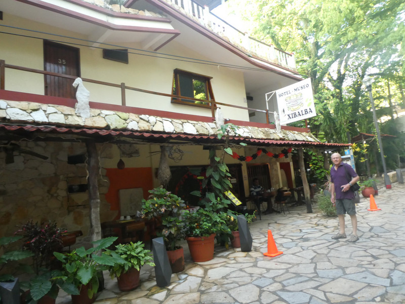Hotel Xibalba ur accomodation in Palenque Mexico (5)