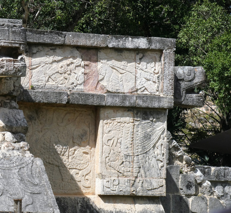 Chichén Itzá near Merida - larges Ball Court in Mayan empire (5)