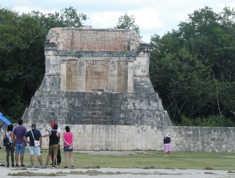 Chichén Itzá near Merida - larges Ball Court in Mayan empire (26)