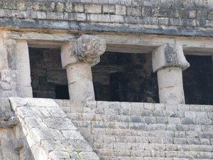 Chichén Itzá near Merida - main pyramid (9)