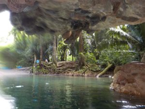 Cave Tubing near San Ignacio Belize (18)
