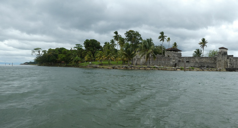 Bay of Amatique -Caribbean - at mouth of Rio Dulce Guatemala - Castle protecting the mouth of the river (8)