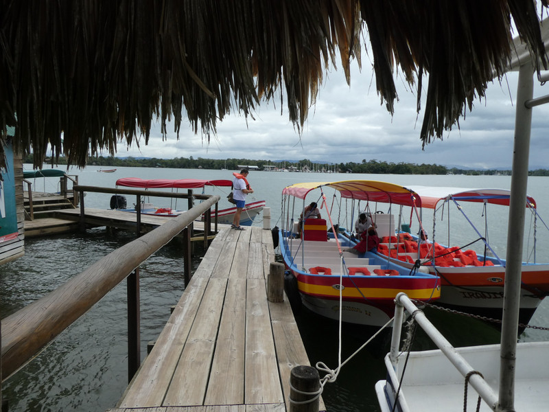 Catamaran Hotel near Rio Dulce Guatemala (4)