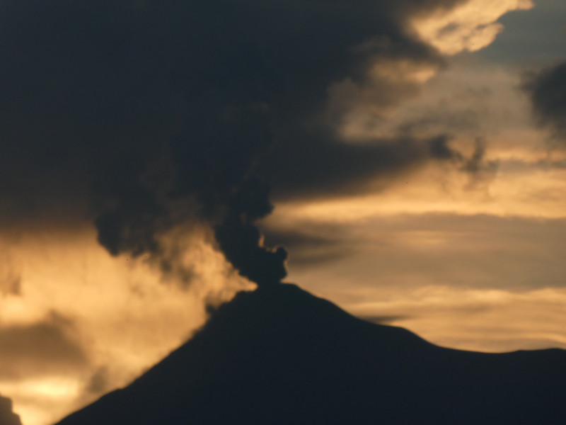 Active Fuego Volcano at sunset Antigua Guatemala (1)