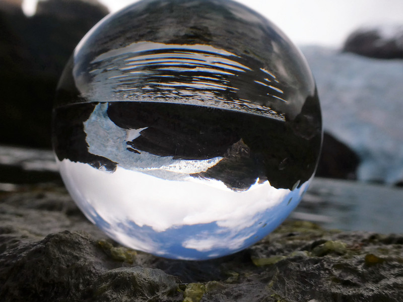 Having fun with the Refractique ball in Filton Fjord (6) | Photo