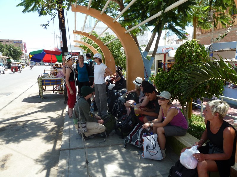 Waiting for the bus in Mancora