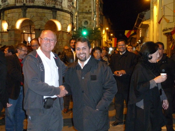 Tom with new Mayor of Cuenca