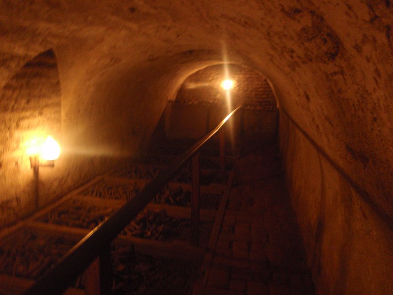 Catacomb tombs
