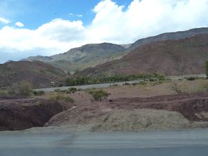 Changing scenery from Salar to Chile border (4)