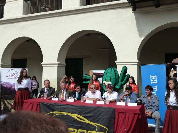 Major car racing promo in Plaza 9 Juleo Salta (1)