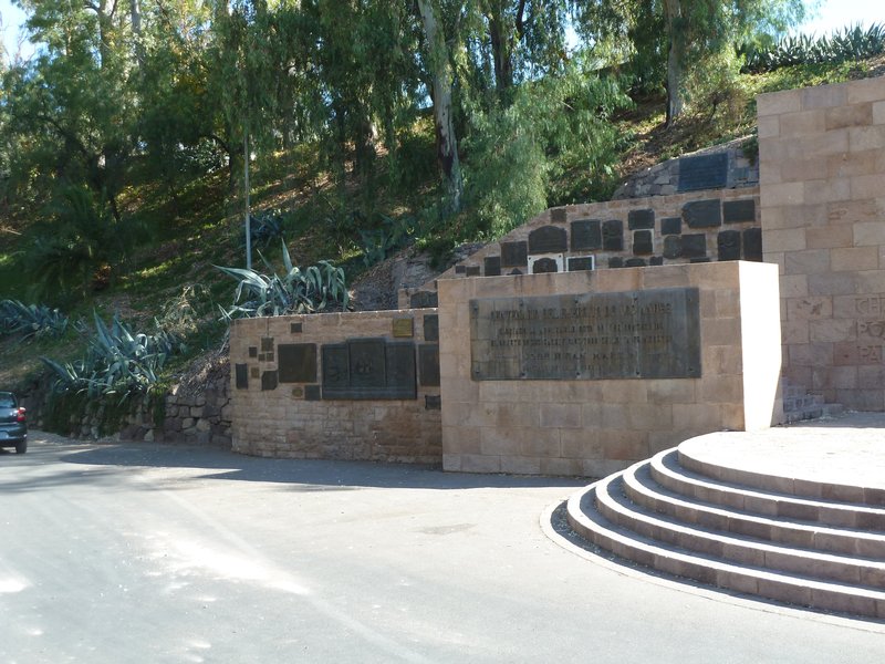Memorial on de la Gloria Hill