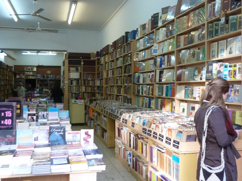 BA has 100s of book stores but over 2000 closed during the GFC