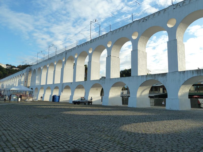Arcos do Lapa - tram travels across this to Santa Teresa (3)