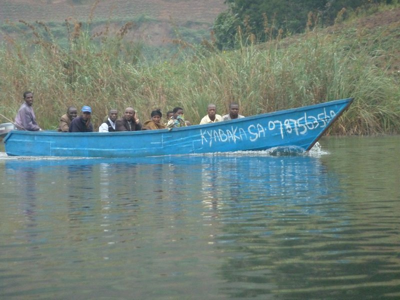 Pygmy Village Uganda (9)