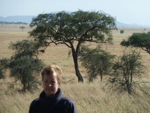 Serengeti Park Pam infront of Leopards (150)