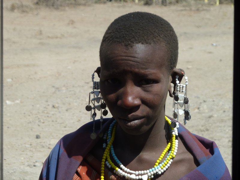 Tanzanian Massai girl (16)
