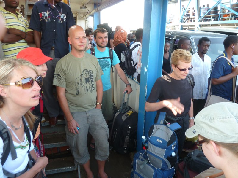 Ferry trip to Zanzibar (25)