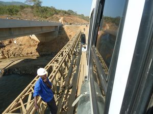 New bridge funded by Japanese (1)