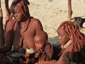 Himba people Namibia (1)