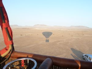 Pams Hotair Ballooning over Namib Desert (28)