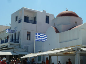 One of the 700 churches on Mykonos (2)
