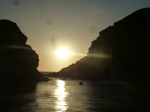 Sunset cruise Santorini (16)
