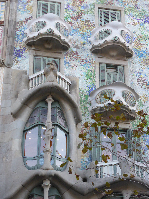 Gaudi's work (2)