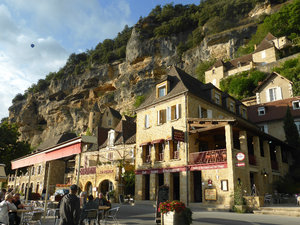 La Roque Gaega in Dordogne Valley France (9)