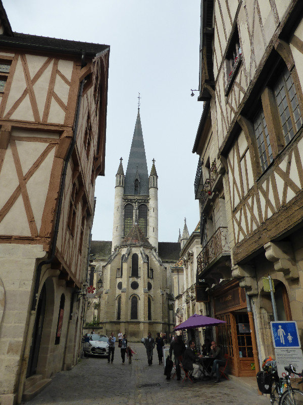 Tudor buildings in Dijon France 29 Sept 2013 (3)