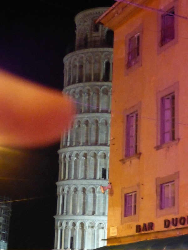 Leaning Tower of Pisa Italy (16)