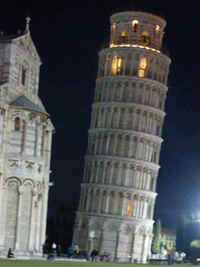 Leaning Tower of Pisa Italy (4)
