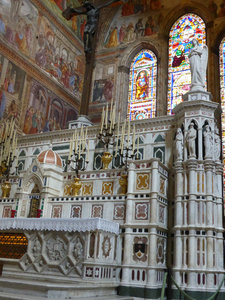 Santa Maria Novella Basillica Florence Italy (20)