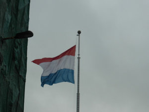 Luxembourg flag 2 Nov 2013 (2)