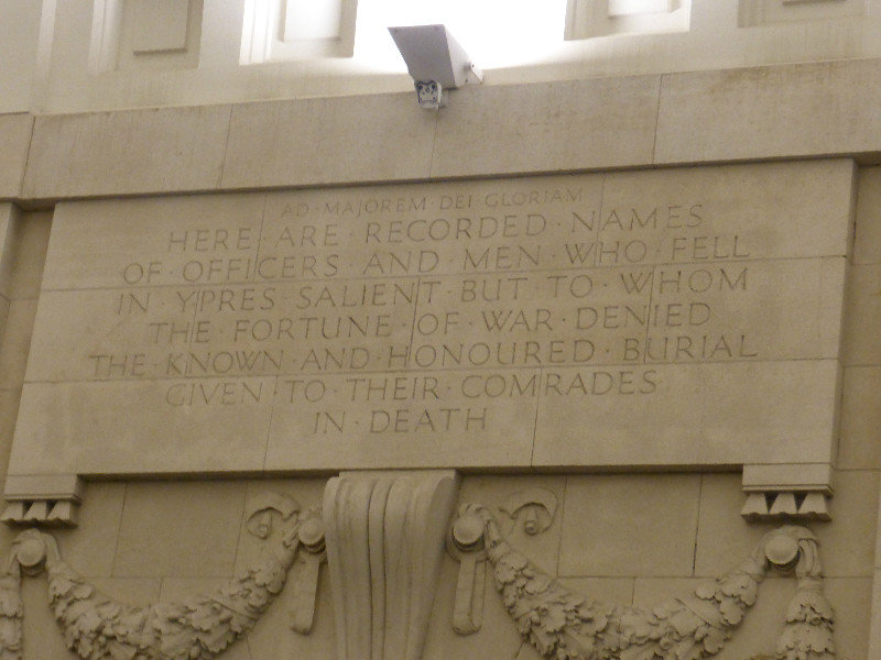 Menin Gate Memorial to the Missing ceremony in Ypres happens every night at 8.00pm since the 1920s (14)