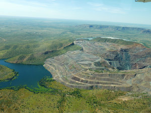 Day 4 Thursday 15 May 2014 Bungle Bungle Ranges, Lake Argyle, Ord River ...