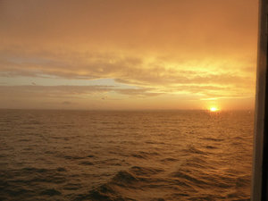 Sunrise near Montgomery Reef (1)