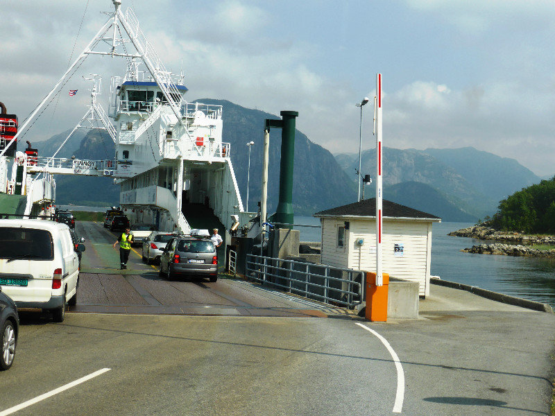 Ferry crossing at Lauvvlk just out of Stavanger (3)