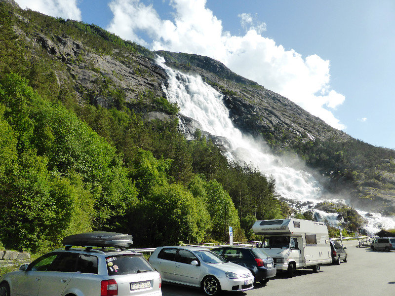 Langfoss Waterfall (3)