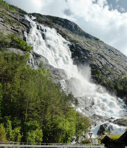 Langfoss Waterfall (1)