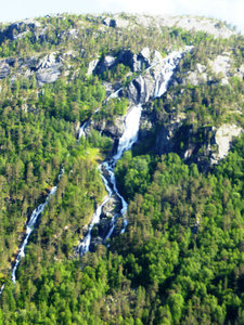 One of the many waterfalls seen along Sorfjorden (2)