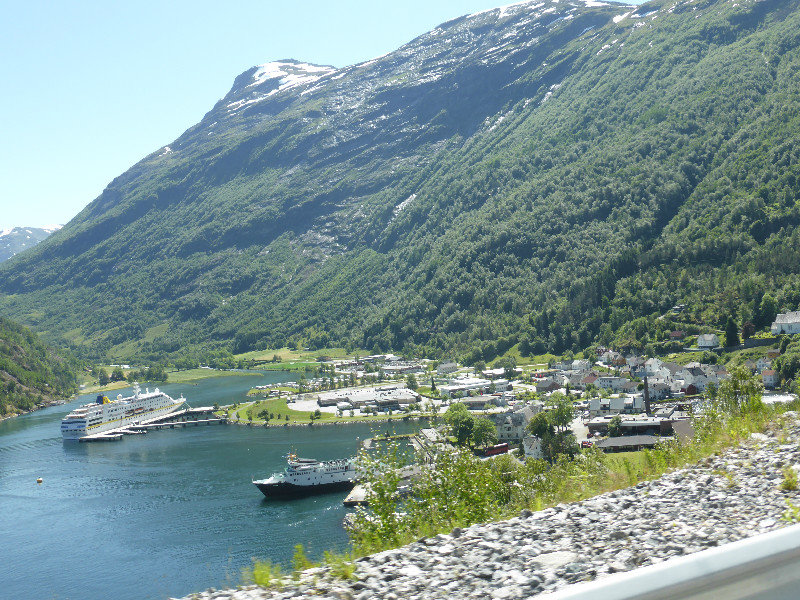 Hellesylt on Geiranger Fjord (4)