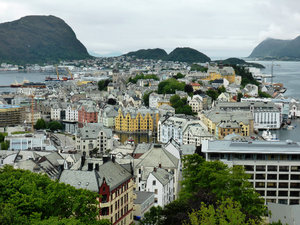 View of Alesund from Aksla the Fjellstua viewpoint Norway (7)